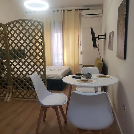 Kelis Center Apartman Tirana